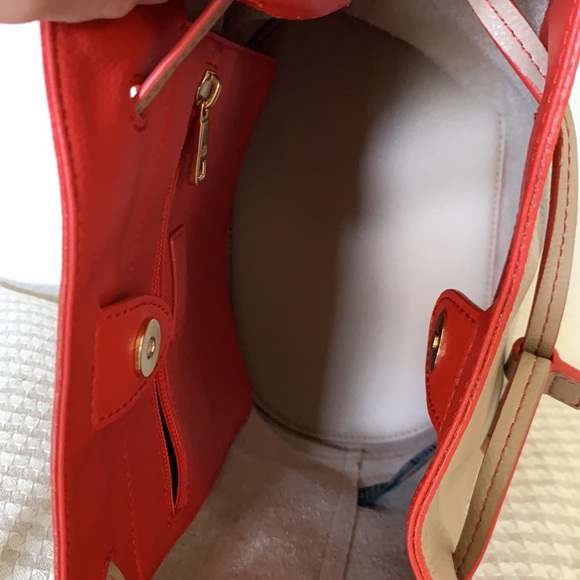 Bucket bag - Picture 2 of 6
